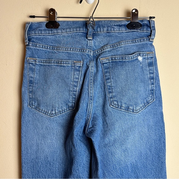 Gap | The Cheeky Straight Leg Jean in Light Vintage Wash Women’s Size 0 / 25 - Picture 6 of 15